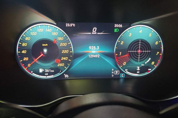 Used Mercedes-Benz GLC 2020 GLC 260 L 4MATIC Luxury Model Instrument Cluster