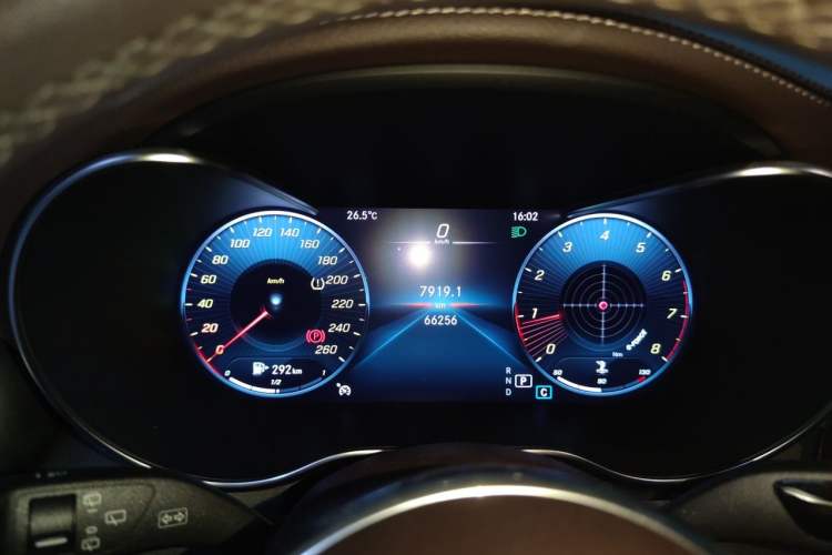 Used Mercedes-Benz GLC 2020 Facelift GLC 260 L 4MATIC Luxury Edition Instrument Cluster
