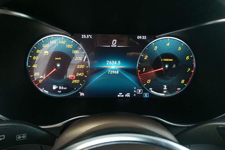 Used Mercedes-Benz GLC 2020 Facelifted GLC 260 L 4MATIC Dynamic Edition Instrument Cluster