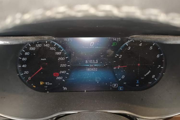 Used Mercedes-Benz GLC 2020 Facelift GLC 260 L 4MATIC Luxury Edition Instrument Cluster