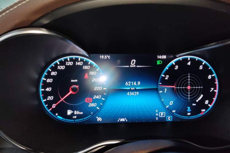 Used Mercedes-Benz GLC 2020 Facelift GLC 300 L 4MATIC Dynamic Edition Instrument Cluster