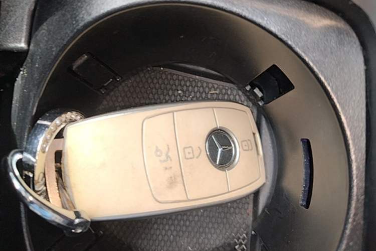 Used Mercedes-Benz GLC 2020 Facelift GLC 260 L 4MATIC Luxury Edition Interior 1