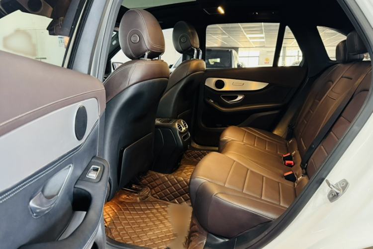 Used Mercedes-Benz GLC 2020 GLC 260 L 4MATIC Dynamic Model Interior 1