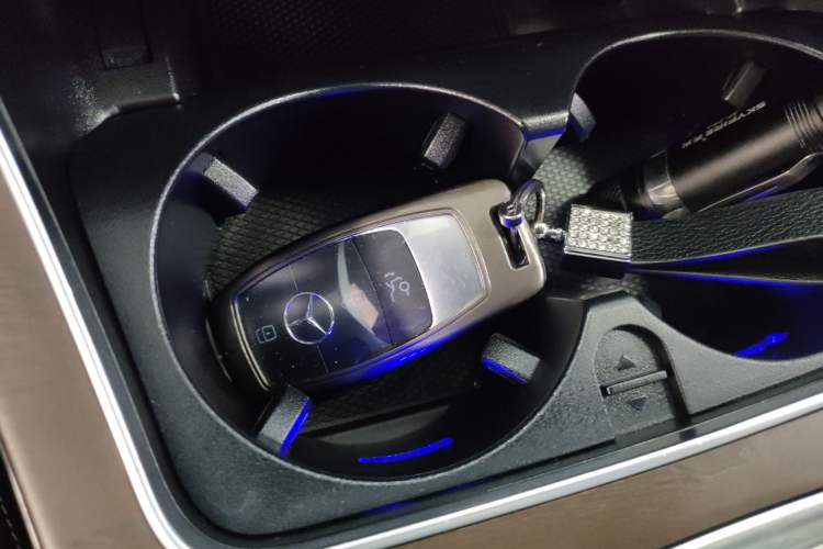 Used Mercedes-Benz GLC 2020 GLC 260 L 4MATIC Luxury Model Interior 1