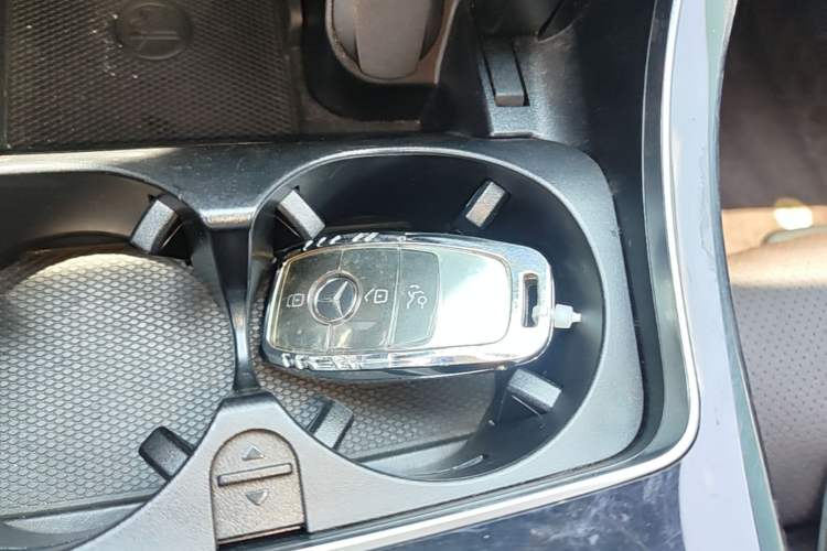 Used Mercedes-Benz GLC 2020 Facelifted GLC 260 L 4MATIC Dynamic Edition Interior 1