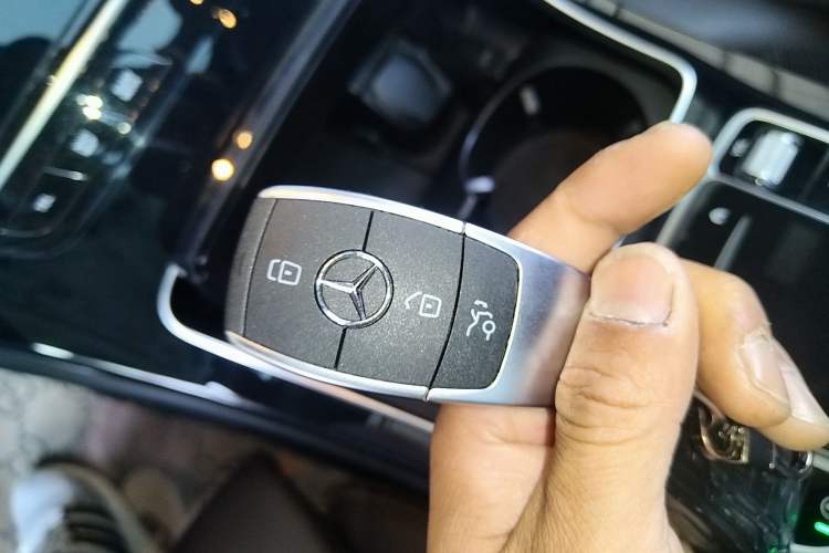 Used Mercedes-Benz GLC 2020 Facelifted GLC 260 L 4MATIC Dynamic Edition Interior 1