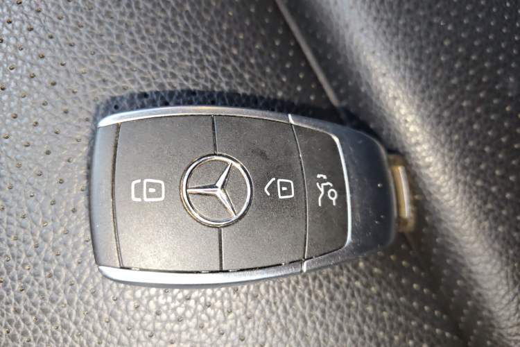 Used Mercedes-Benz GLC 2020 Facelift GLC 300 L 4MATIC Dynamic Edition Interior 1
