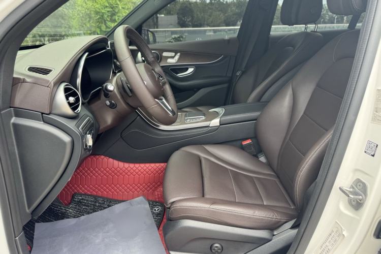 Used Mercedes-Benz GLC 2020 Facelift GLC 300 L 4MATIC Dynamic Edition Interior 1