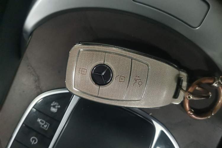 Used Mercedes-Benz GLC 2020 Facelift GLC 300 L 4MATIC Dynamic Edition Interior 1