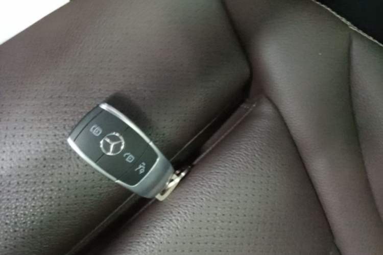 Used Mercedes-Benz GLC 2020 Facelift GLC 260 L 4MATIC Luxury Edition Interior 1