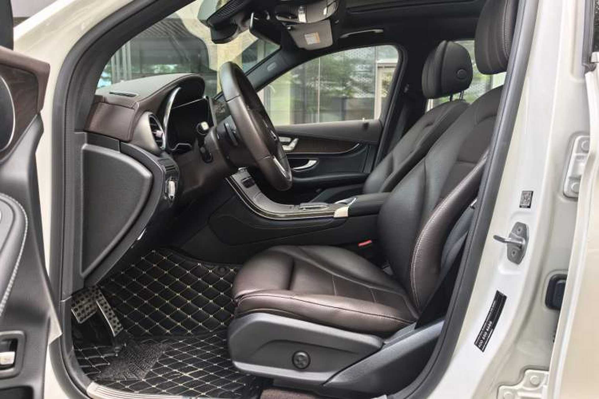 Used Mercedes-Benz GLC 2020 GLC 300 L 4MATIC Dynamic Edition Interior 1