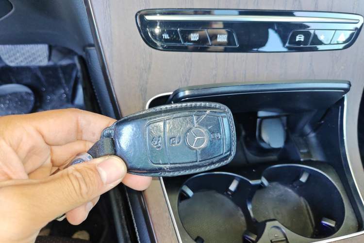 Used Mercedes-Benz GLC 2020 Facelift GLC 300 L 4MATIC Dynamic Edition Interior 1