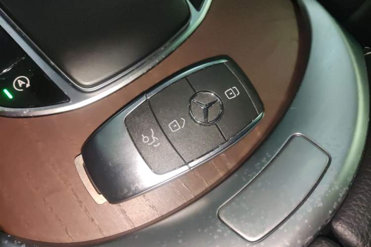 Used Mercedes-Benz GLC 2020 GLC 300 L 4MATIC Dynamic Edition Interior 1