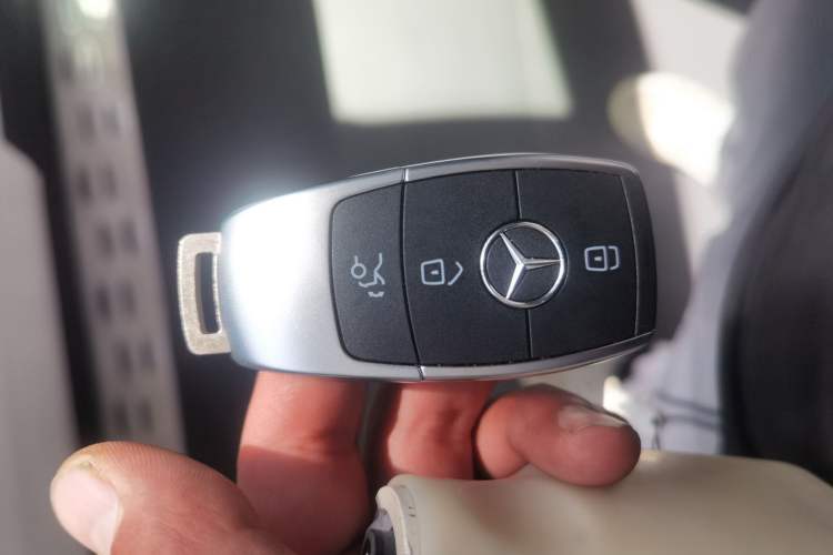 Used Mercedes-Benz GLC 2020 GLC 300 L 4MATIC Dynamic Edition Interior 1