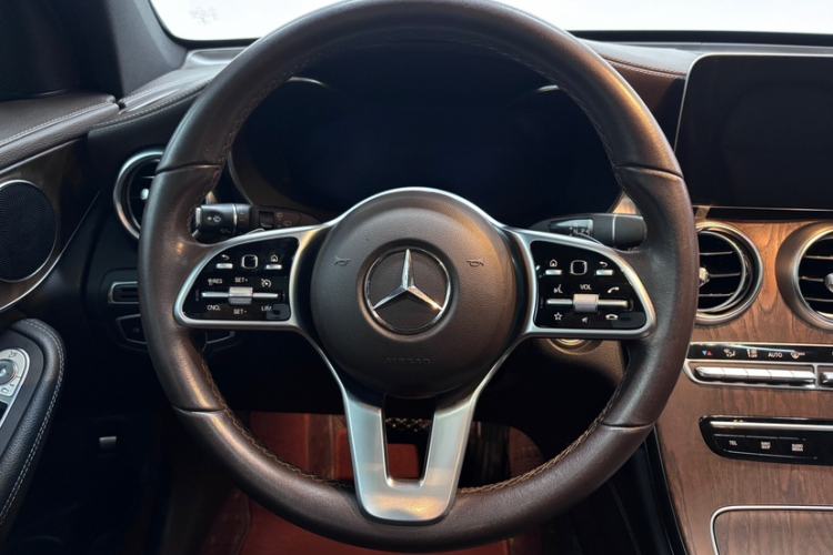 Used Mercedes-Benz GLC 2020 Facelift GLC 300 L 4MATIC Dynamic Edition Interior 1