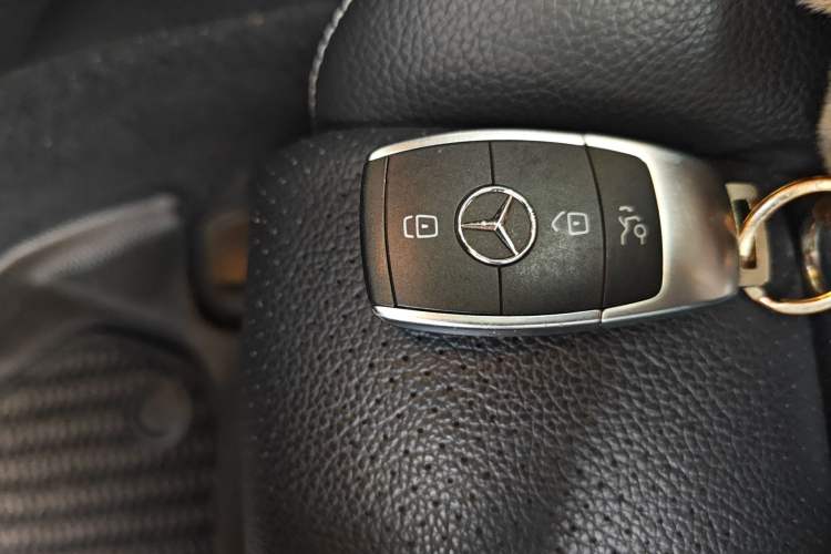 Used Mercedes-Benz GLC 2020 GLC 300 L 4MATIC Dynamic Edition Interior 1
