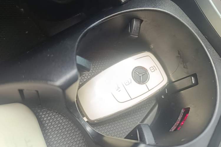 Used Mercedes-Benz GLC 2020 Facelift GLC 260 L 4MATIC Luxury Edition Interior 1