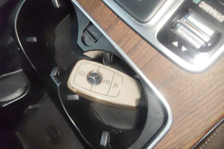 Used Mercedes-Benz GLC 2020 GLC 300 L 4MATIC Dynamic Edition Interior 1
