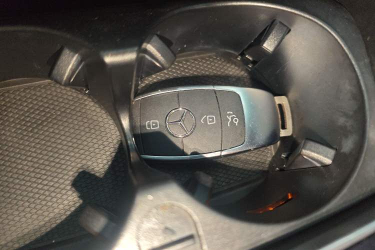 Used Mercedes-Benz GLC 2020 Facelifted GLC 260 L 4MATIC Dynamic Edition Interior 1