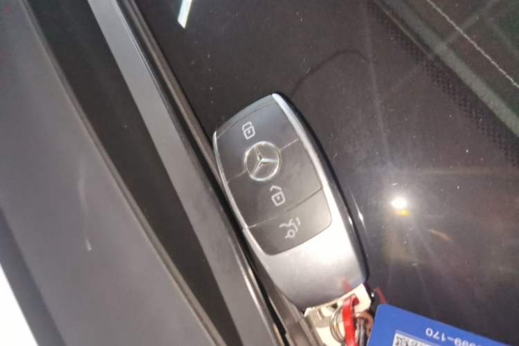 Used Mercedes-Benz GLC 2020 GLC 260 L 4MATIC Dynamic Model Interior 1