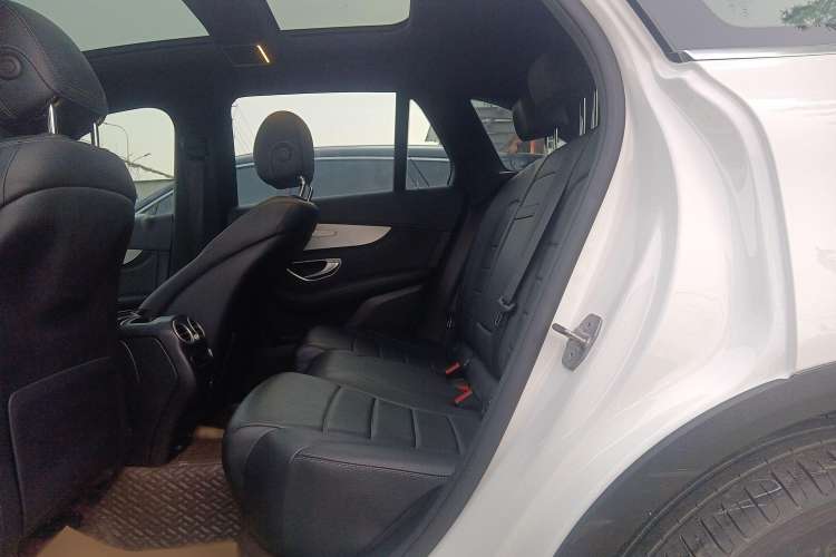 Used Mercedes-Benz GLC 2020 Facelifted GLC 260 L 4MATIC Dynamic Edition Interior 1