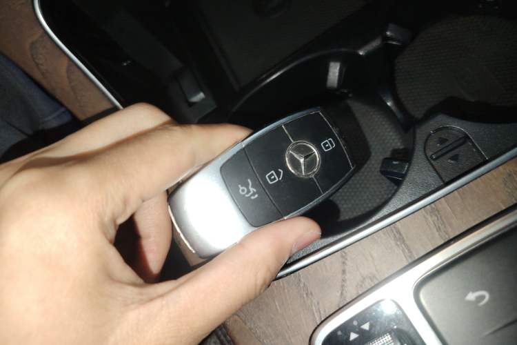 Used Mercedes-Benz GLC 2020 Facelift GLC 300 L 4MATIC Dynamic Edition Interior 1