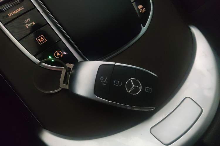 Used Mercedes-Benz GLC 2020 GLC 260 L 4MATIC Luxury Model Interior 1