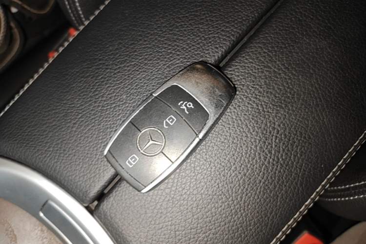 Used Mercedes-Benz GLC 2020 Facelift GLC 300 L 4MATIC Dynamic Edition Interior 1