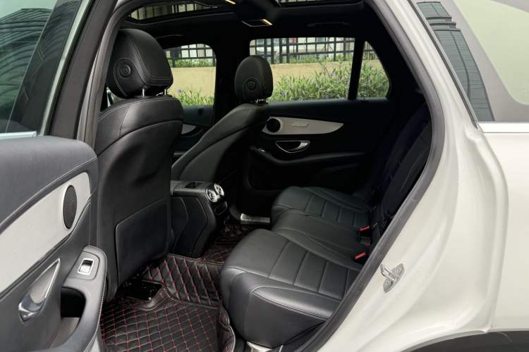 Used Mercedes-Benz GLC 2020 GLC 260 L 4MATIC Dynamic Model Interior 2