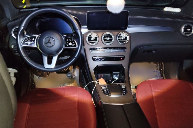 Used Mercedes-Benz GLC 2020 GLC 260 L 4MATIC Luxury Model Interior 2