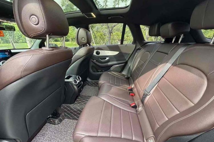 Used Mercedes-Benz GLC 2020 Facelifted GLC 260 L 4MATIC Dynamic Edition Interior 2