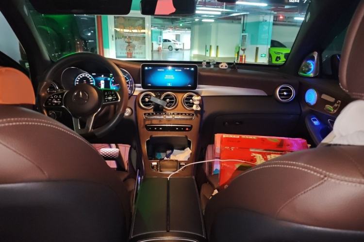 Used Mercedes-Benz GLC 2020 Facelift GLC 300 L 4MATIC Dynamic Edition Interior 2