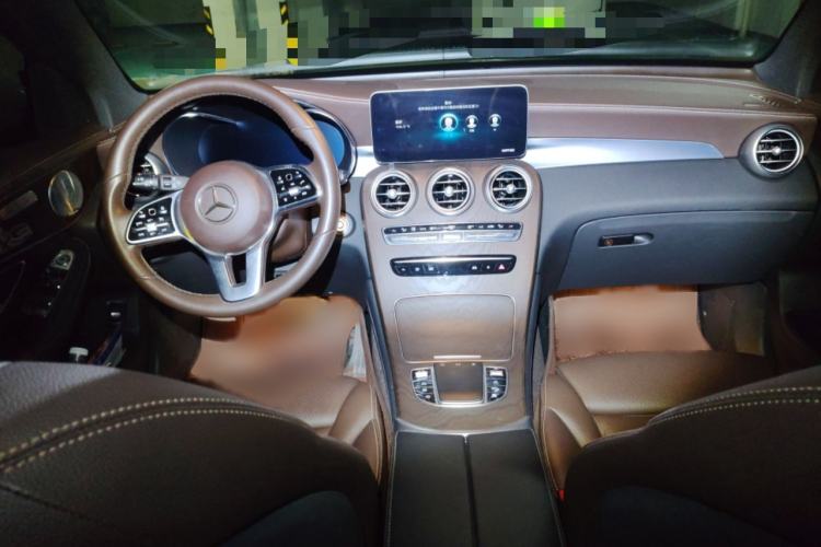 Used Mercedes-Benz GLC 2020 Facelift GLC 300 L 4MATIC Dynamic Edition Interior 2
