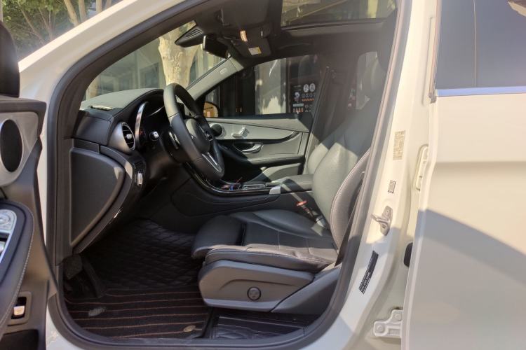 Used Mercedes-Benz GLC 2020 GLC 260 L 4MATIC Dynamic Model Interior 2