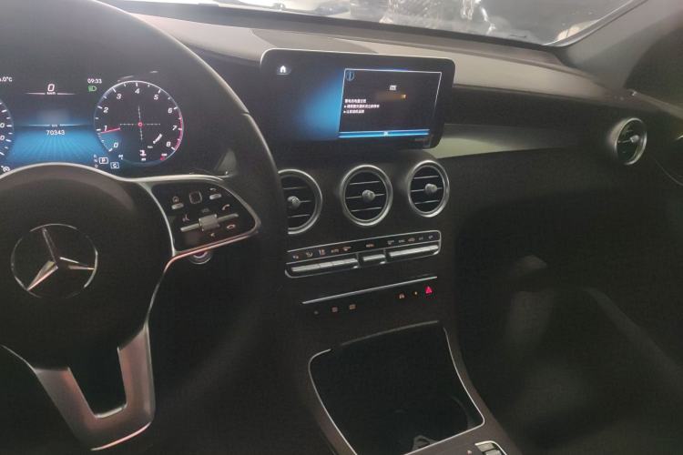 Used Mercedes-Benz GLC 2020 GLC 260 L 4MATIC Luxury Model Interior 2
