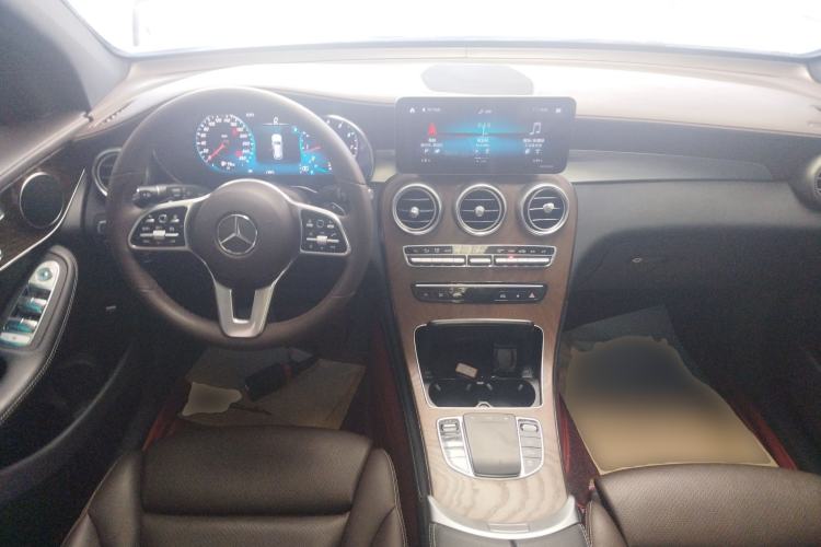 Used Mercedes-Benz GLC 2020 GLC 300 L 4MATIC Dynamic Edition Interior 2
