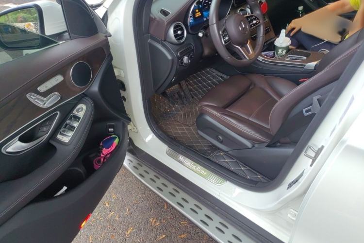Used Mercedes-Benz GLC 2020 Facelift GLC 260 L 4MATIC Luxury Edition Interior 3