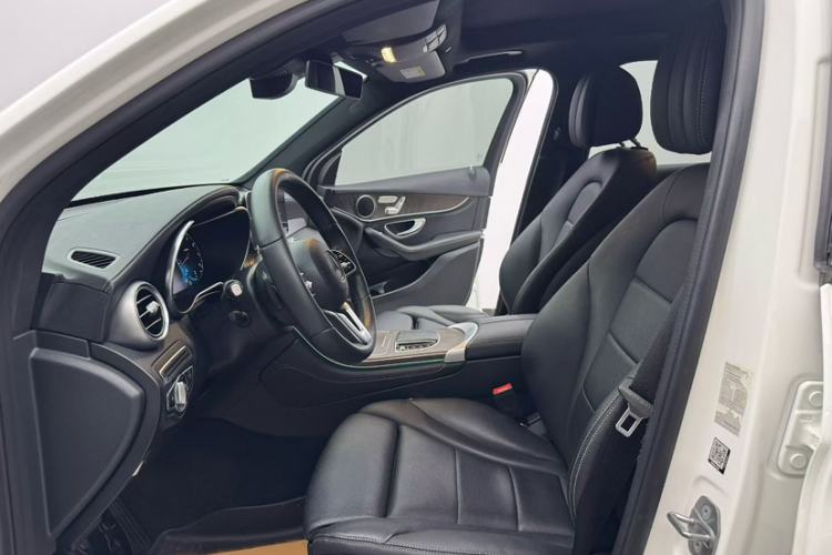 Used Mercedes-Benz GLC 2020 GLC 300 L 4MATIC Dynamic Edition Interior 3