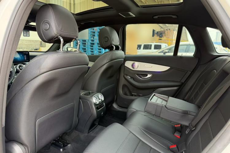 Used Mercedes-Benz GLC 2020 GLC 260 L 4MATIC Dynamic Model Interior 3