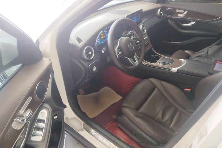 Used Mercedes-Benz GLC 2020 GLC 300 L 4MATIC Dynamic Edition Interior 3