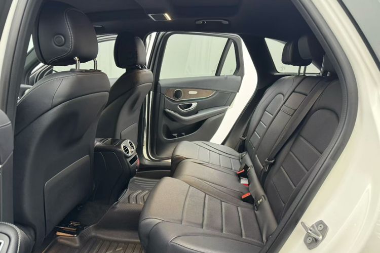 Used Mercedes-Benz GLC 2020 GLC 300 L 4MATIC Dynamic Edition Interior 4