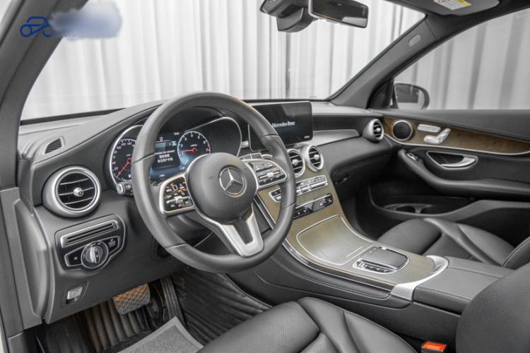 Used Mercedes-Benz GLC 2020 Facelift GLC 300 L 4MATIC Dynamic Edition Interior 4
