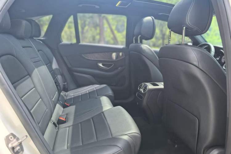Used Mercedes-Benz GLC 2020 GLC 300 L 4MATIC Dynamic Edition Interior 4