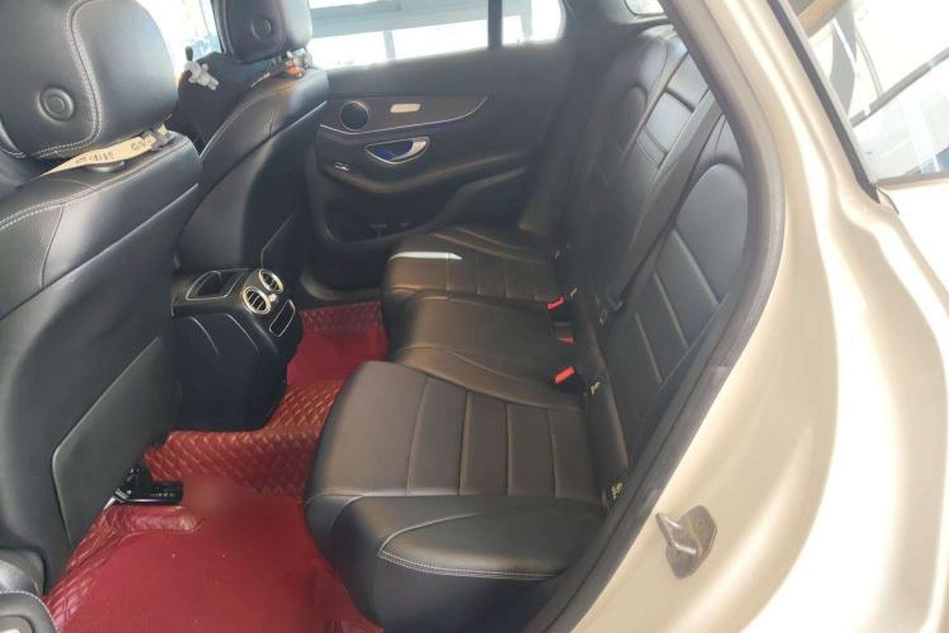 Used Mercedes-Benz GLC 2020 GLC 300 L 4MATIC Dynamic Edition Interior 4