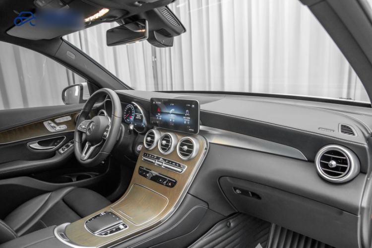 Used Mercedes-Benz GLC 2020 Facelift GLC 300 L 4MATIC Dynamic Edition Interior 5
