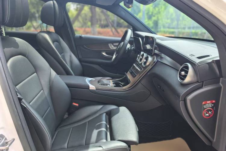 Used Mercedes-Benz GLC 2020 GLC 300 L 4MATIC Dynamic Edition Interior 5