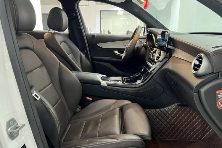 Used Mercedes-Benz GLC 2020 Facelifted GLC 260 L 4MATIC Dynamic Edition Interior 5