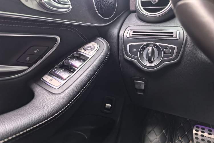 Used Mercedes-Benz GLC 2020 GLC 300 L 4MATIC Dynamic Edition Interior 7