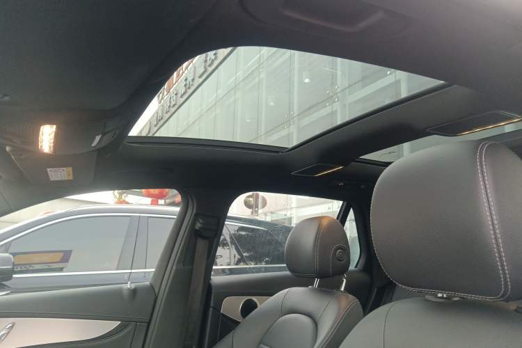 Used Mercedes-Benz GLC 2020 Facelifted GLC 260 L 4MATIC Dynamic Edition Interior 7