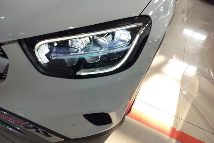 Used Mercedes-Benz GLC 2020 GLC 260 L 4MATIC Dynamic Model Left Front Headlight